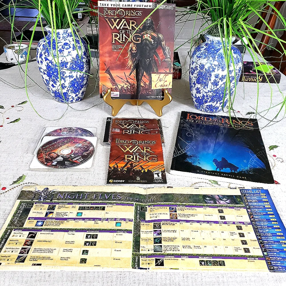PC Lord of the Rings War of the Ring Game Bundle w/ 2 Strategy Guides